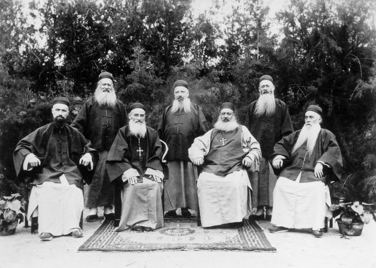 चीन में मिशन से जेसुइट्स, c.1900 द्वारा फ्रेंच फोटोग्राफर