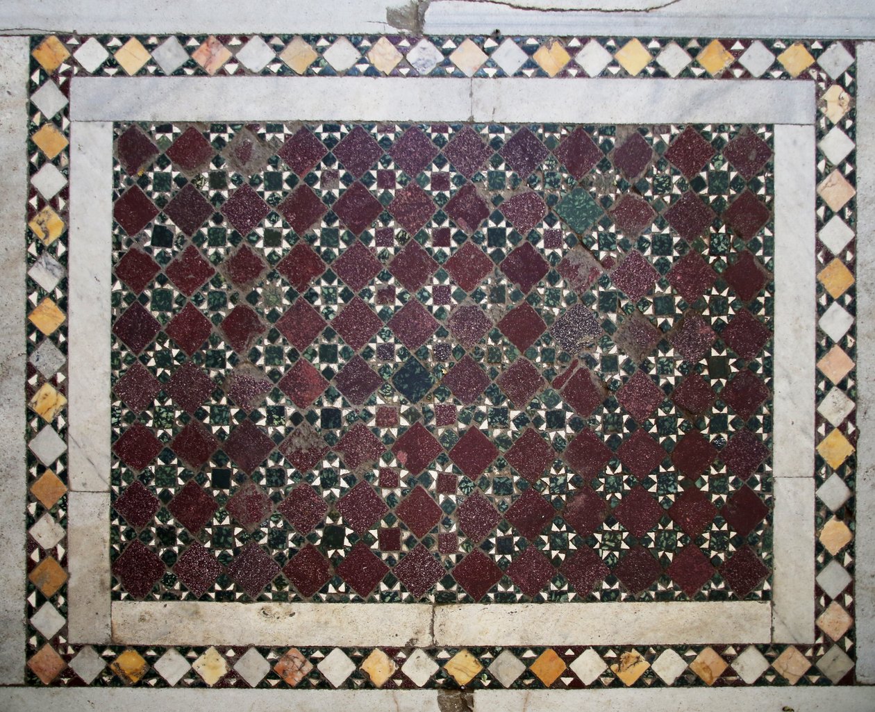 Cosmati pavement द्वारा अज्ञात
