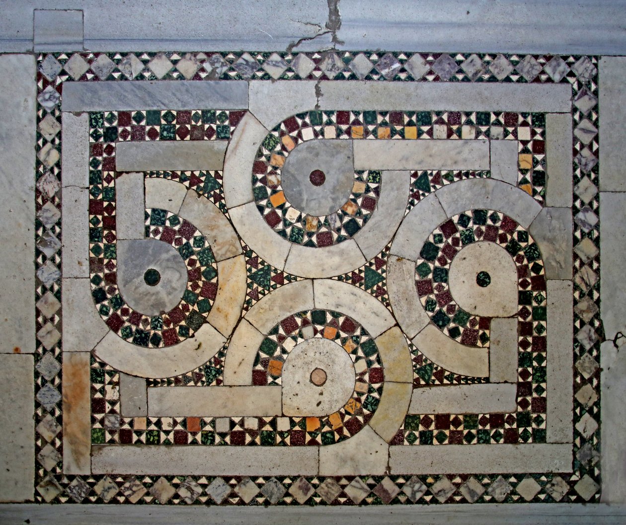 Cosmati pavement द्वारा अज्ञात