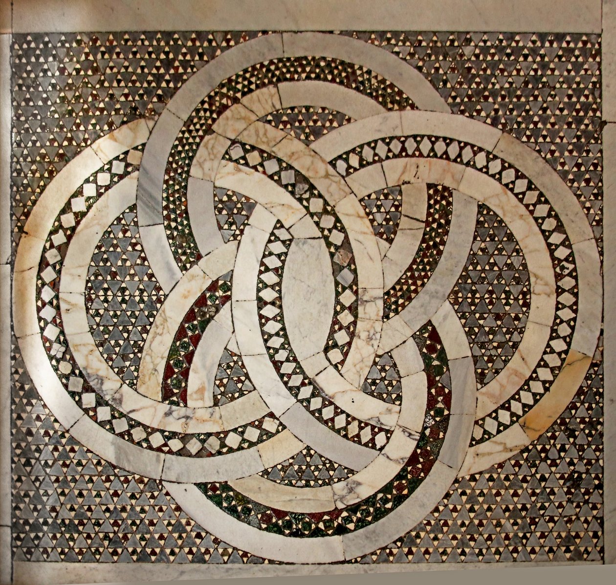 Cosmati pavement द्वारा अज्ञात