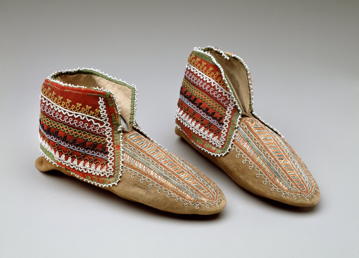 मोकासिन की जोड़ी, Iroquois, c.1830 द्वारा अमेरिकी स्कूल
