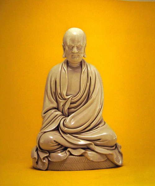 बोधिधर्म (दमो), मिंग राजवंश (1368-1644) (चीनी मिट्टी के बरतन) द्वारा चीनी स्कूल