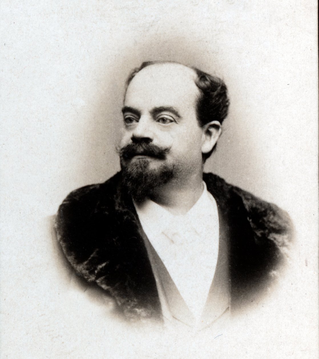गैब्रिएल फेरियर (1847-1914) के चित्रकार, फ्रांसीसी चित्रकार। द्वारा फ्रेंच फोटोग्राफर