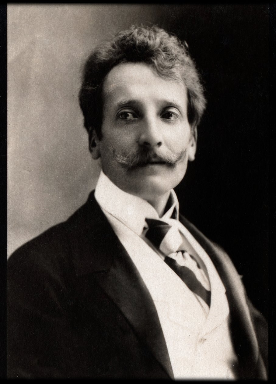 पोर्ट्रेट ऑफ़ जार्ज रोडेनबैक (1855-1898), बेल्जियम के कवि और उपन्यासकार। द्वारा फ्रेंच फोटोग्राफर