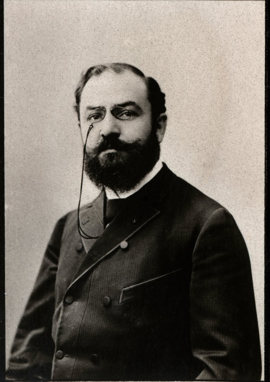 लियोन बुर्जुआ का पोट्रेट (1851-1925), फ्रांसीसी राजनीतिज्ञ। द्वारा फ्रेंच फोटोग्राफर