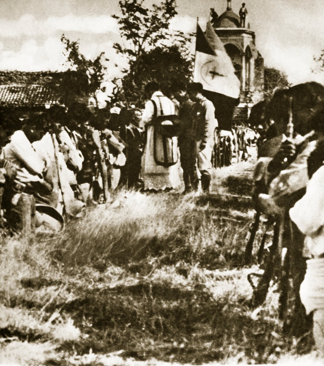 क्रिस्टोस का एक समूह गुप्त भक्ति के लिए इकट्ठा हुआ, c.1926 द्वारा अगस्टिन विक्टर केसोला