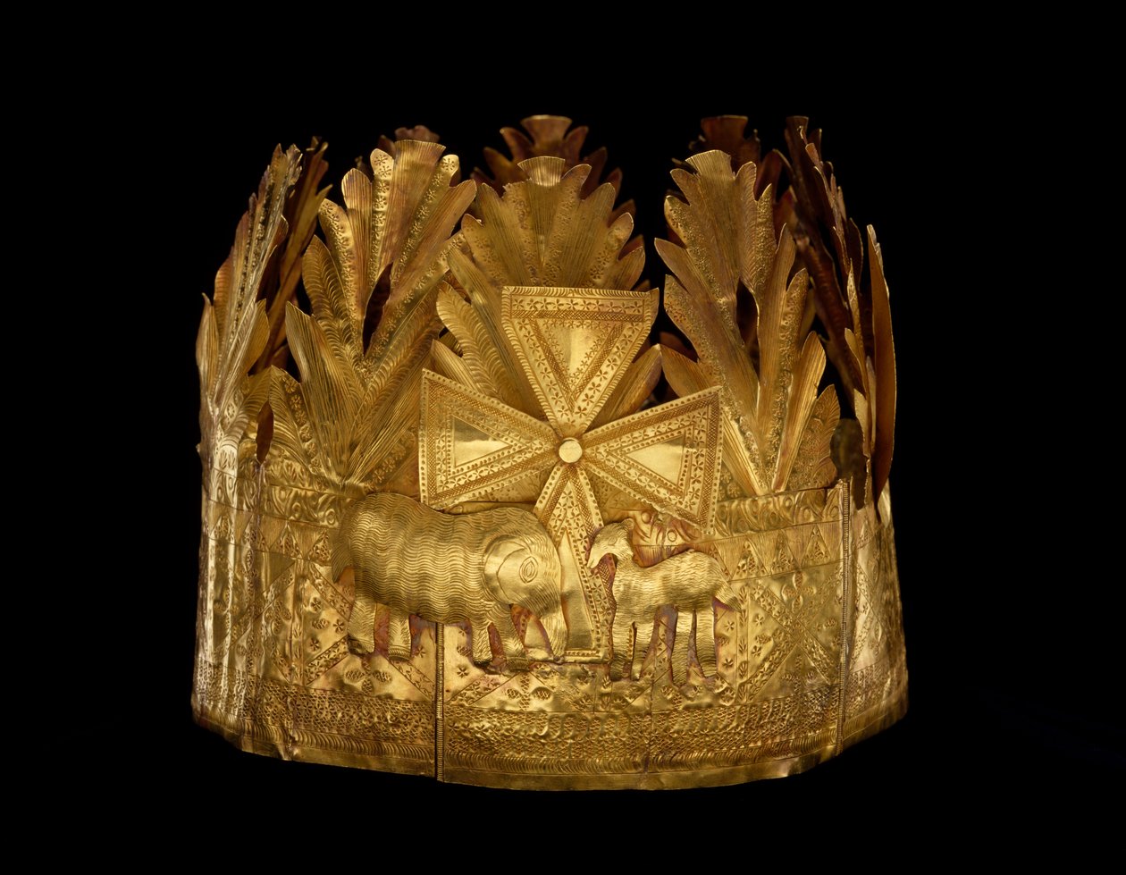 क्राउन, घाना टोगो, c.1900-50 (शीट गोल्ड) द्वारा अकन स्कूल