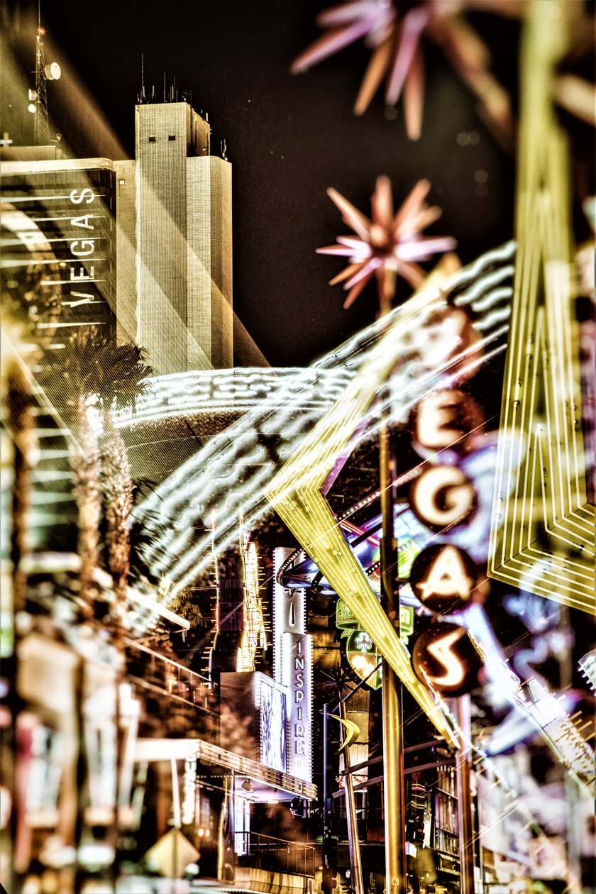  द्वारा एलेक्स कैमिंकर