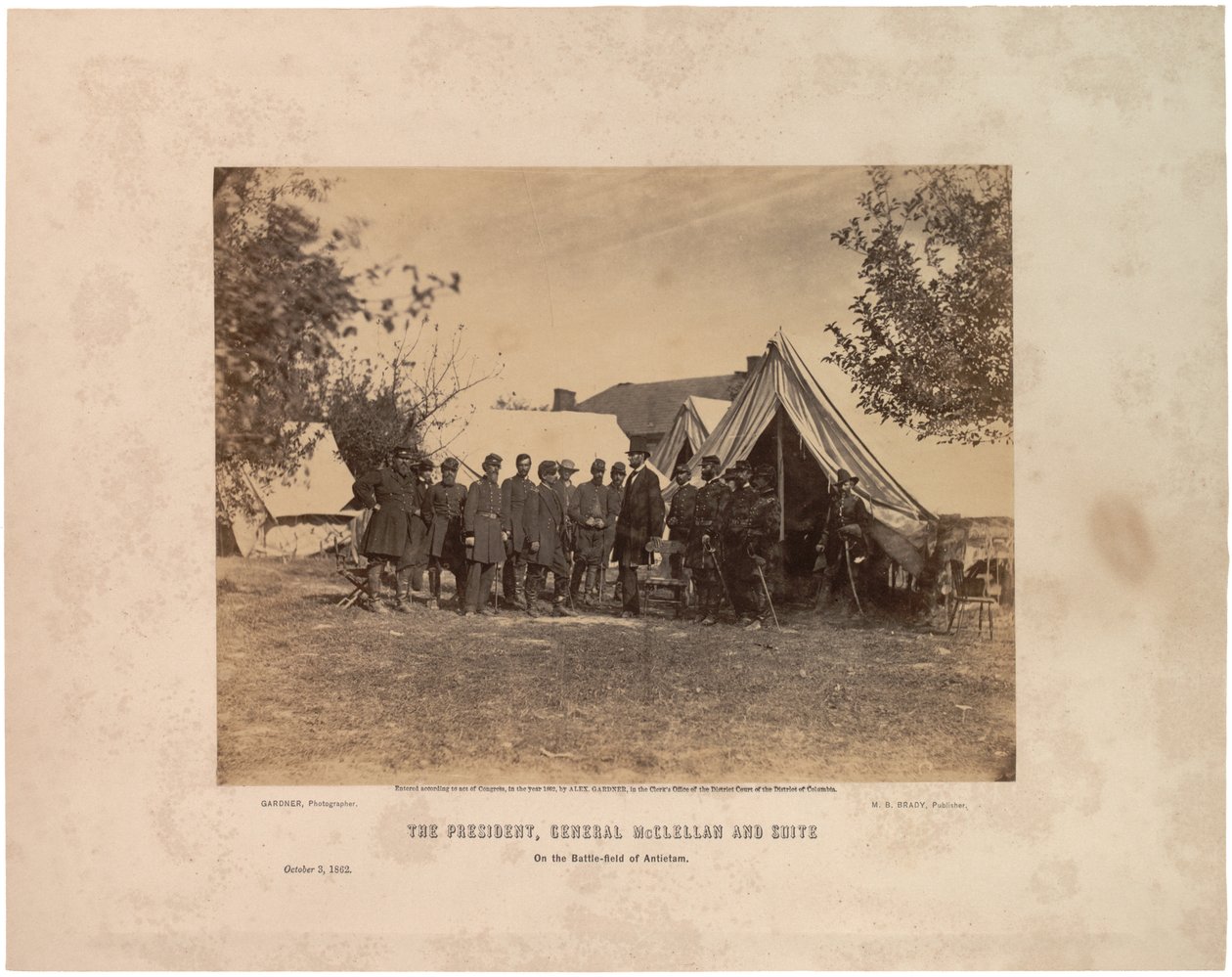 राष्ट्रपति, जनरल मैकलेलन और सुइट ... एंटिआम, 3 अक्टूबर, 1862 (सीपिया फोटो) द्वारा अलेक्जेंडर गार्डनर
