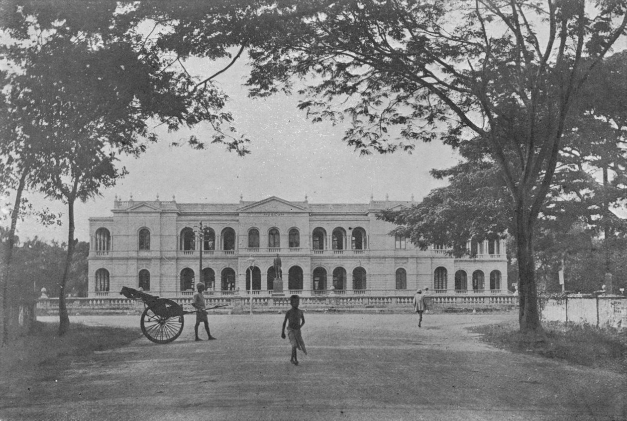 कोलंबो संग्रहालय, c1890, 1910 द्वारा अल्फ्रेड विलियम अमैंडस प्लेट