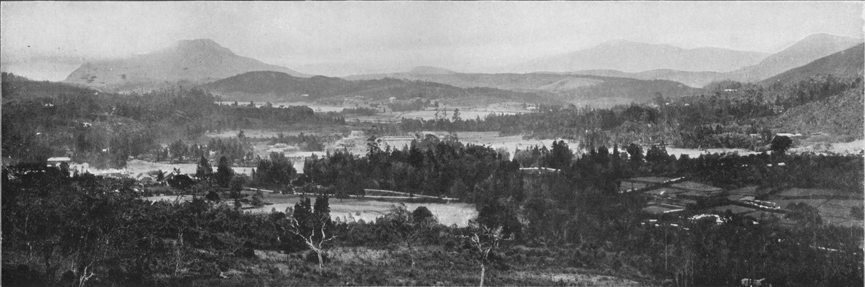 नुवारा एलिया का सामान्य दृश्य, c1890, 1910 द्वारा अल्फ्रेड विलियम अमैंडस प्लेट