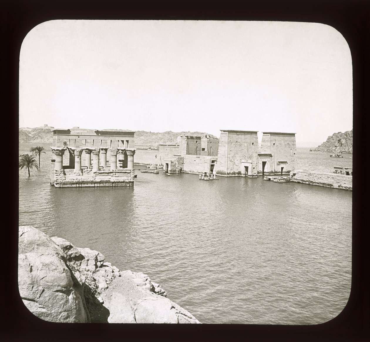 फिलाई के मंदिर का दृश्य, 1908 (लालटेन स्लाइड) द्वारा अमेरिकी फोटोग्राफर