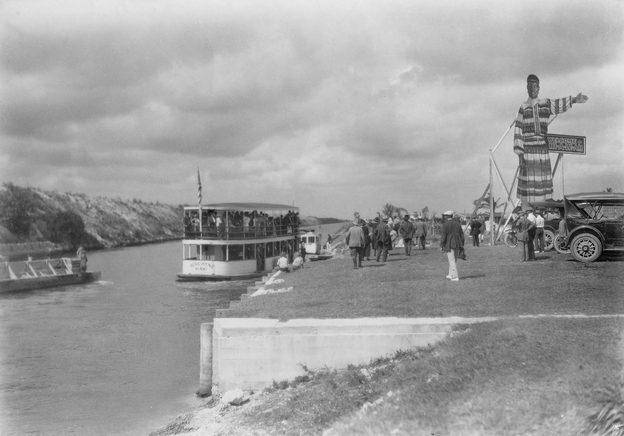 प्रोस्पेक्टिव ब्यूरर्स टूर टू हिमालया, 1922 द्वारा अमेरिकी फोटोग्राफर