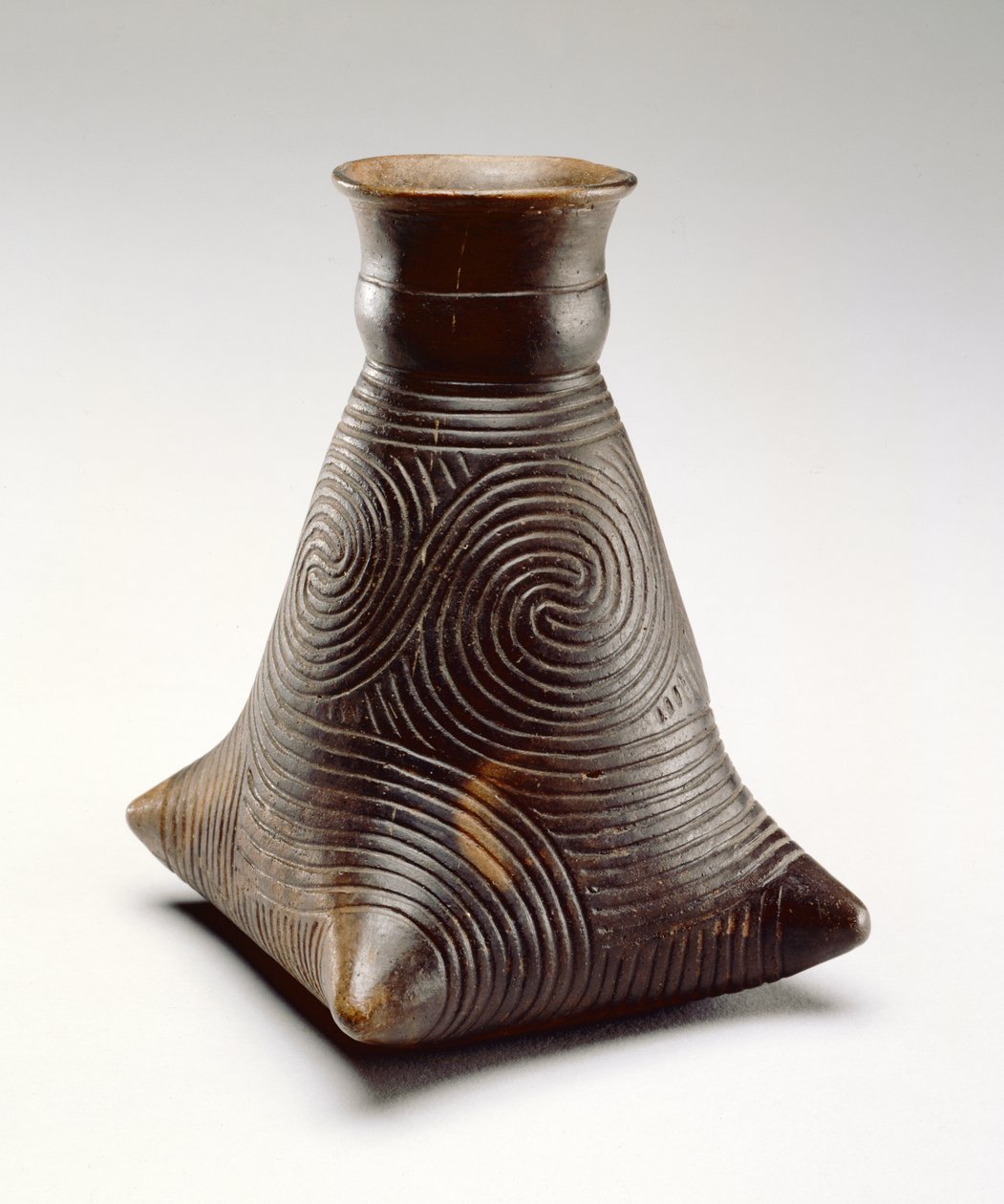 कैड्डो की बोतल, 1200-1500 (सिरेमिक) द्वारा अमेरिकी स्कूल