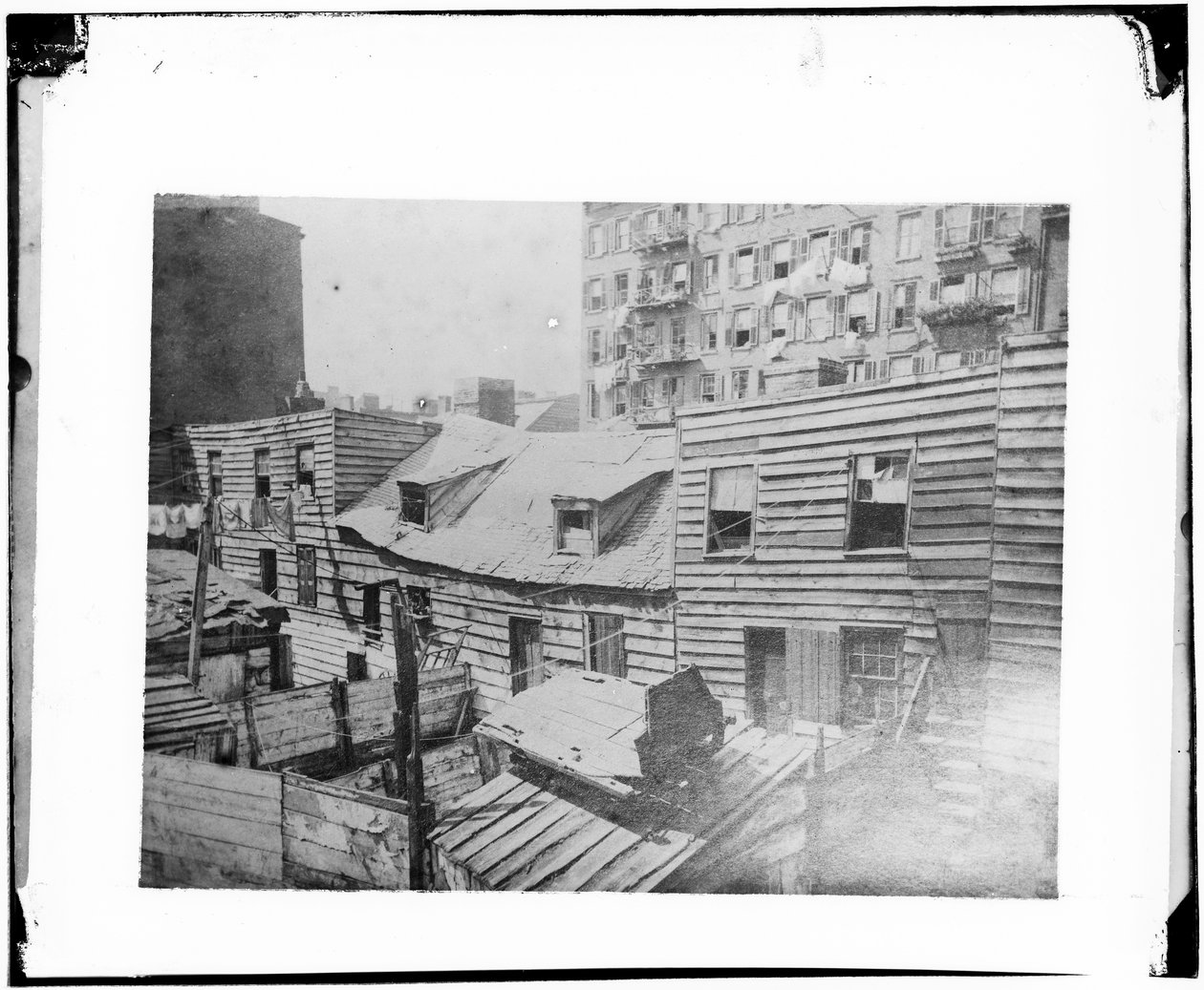 डेन्स ऑफ़ डेथ, 1872 द्वारा अमेरिकी स्कूल