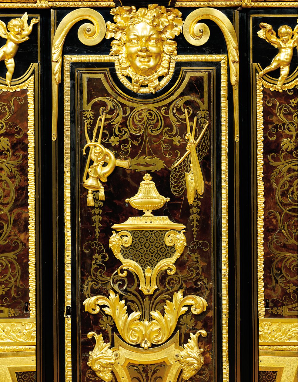 लुई XIV पेटिट armoise, c.1700-10 (ओरमोलु, पीतल, कछुआ, आबनूस और गुलदस्ता) द्वारा आंद्रे चार्ल्स (Attr। To) Boulle