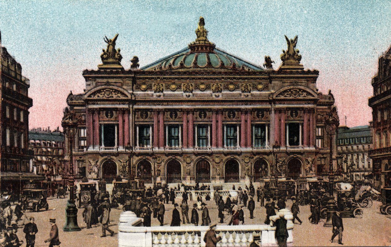 पेरिस: चार्ल्स गार्नियर (1825-1898) द्वारा बनाए गए ओपेरा के अग्रभाग और प्लेस डी ल'ओपेरा पर मेट्रो स्टेशन का दृश्य। पेरिस शहर के "" कलात्मक एल्बम "" में 1920 की तस्वीर। निजि संग्रह। द्वारा अनाम अनाम