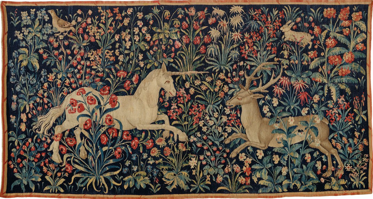 फूलों के क्षेत्र में एक गेंडा और हरिण, c. 1500. द्वारा अनाम गुरु।