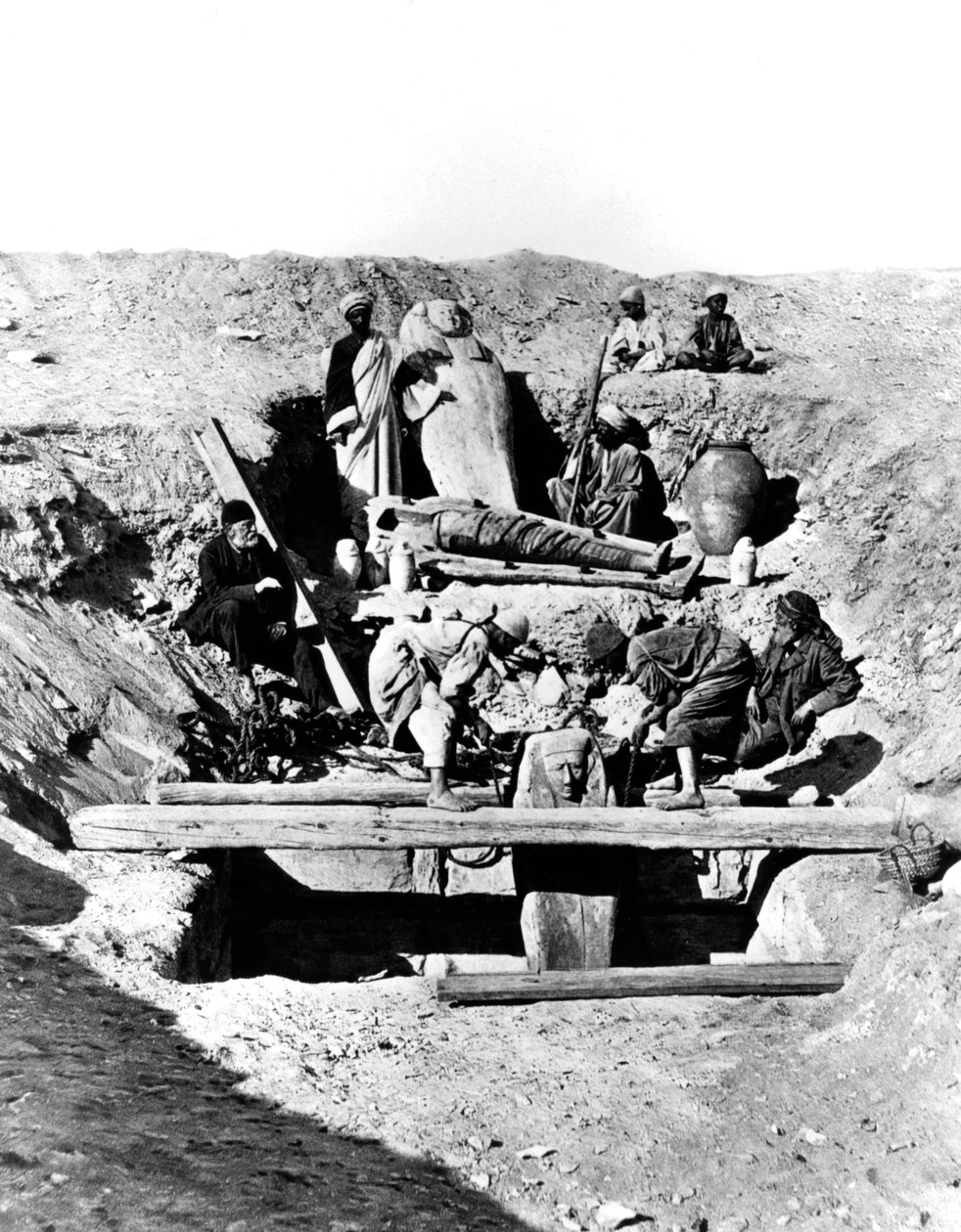 मेम्फिस सक्कारा, मिस्र, 1893 द्वारा अगस्टे एडौर्ड मैरिएट