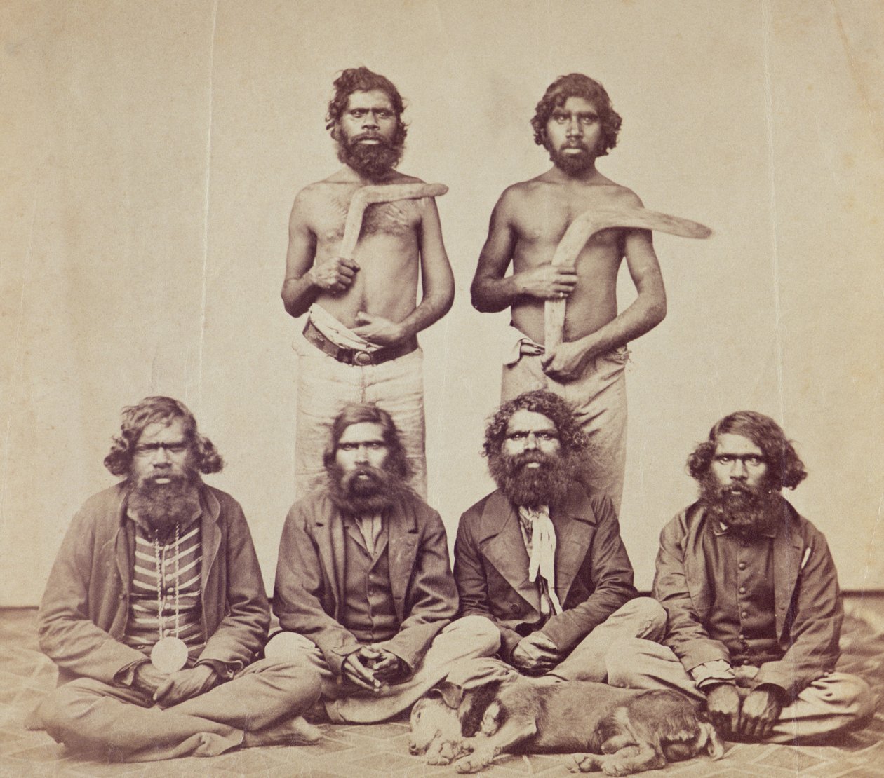 आदिवासी पुरुष, c.1870 (एल्बम प्रिंट) द्वारा ऑस्ट्रेलियाई फोटोग्राफर