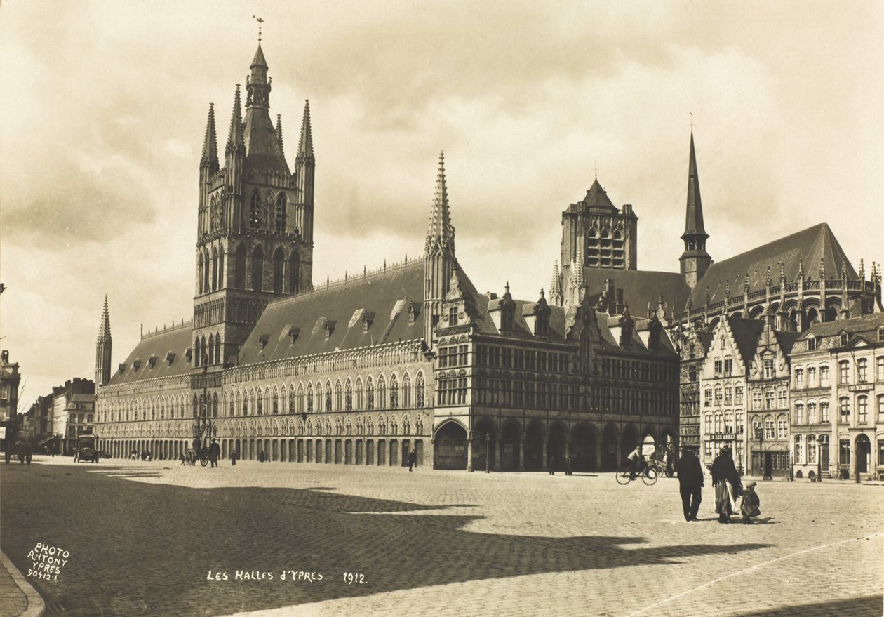 Ypres के हॉल द्वारा बेल्जियम का फोटोग्राफर