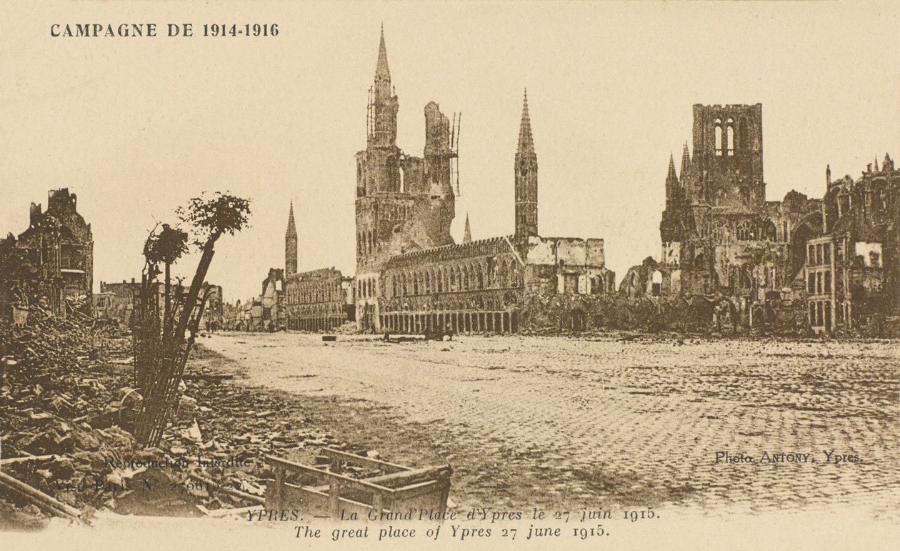 द ग्रैंड प्लेस, Ypres, 27 जून 1915 द्वारा बेल्जियम का फोटोग्राफर