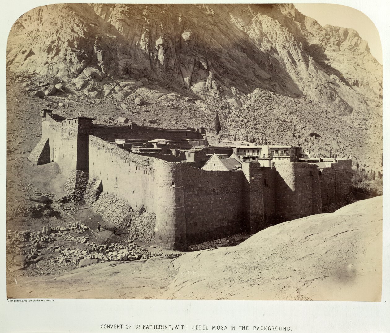  द्वारा ब्रिटिश फोटोग्राफर