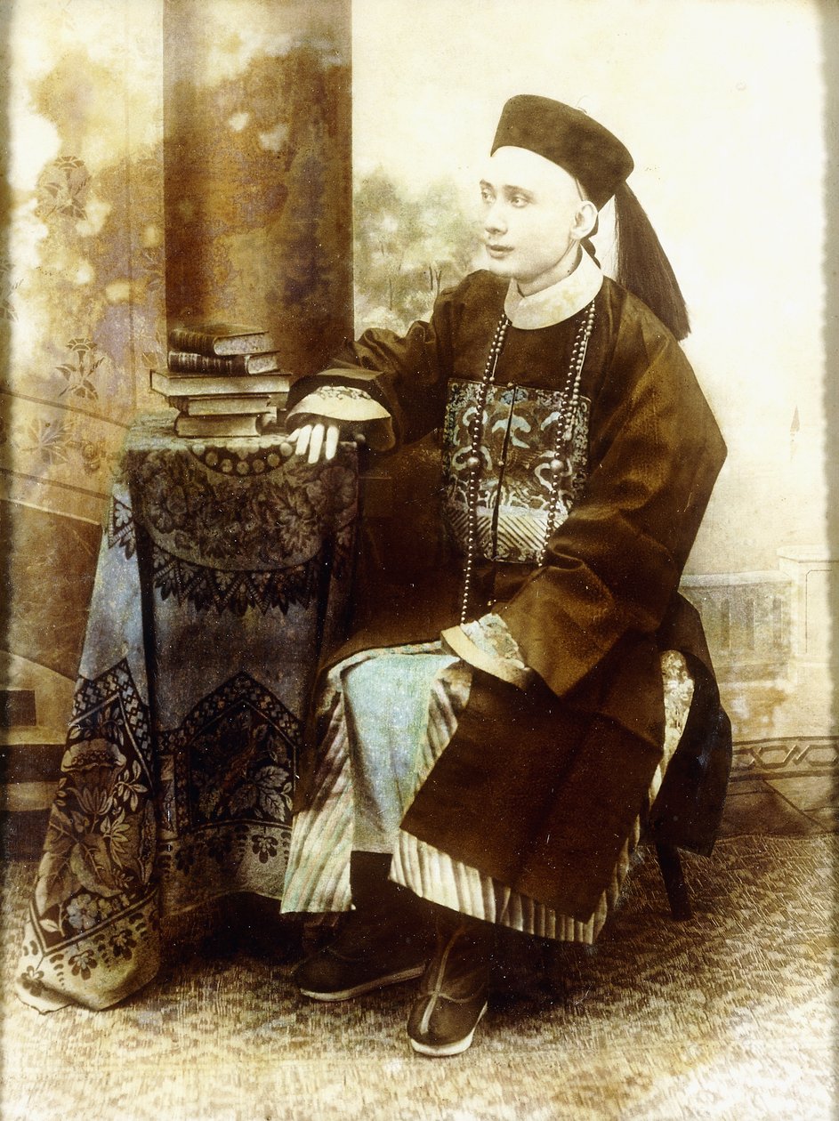 एक मंदारिन का पोर्ट्रेट, शायद कैंटोनीज़, लगभग 1890s, c.1890s द्वारा ब्रिटिश फोटोग्राफर
