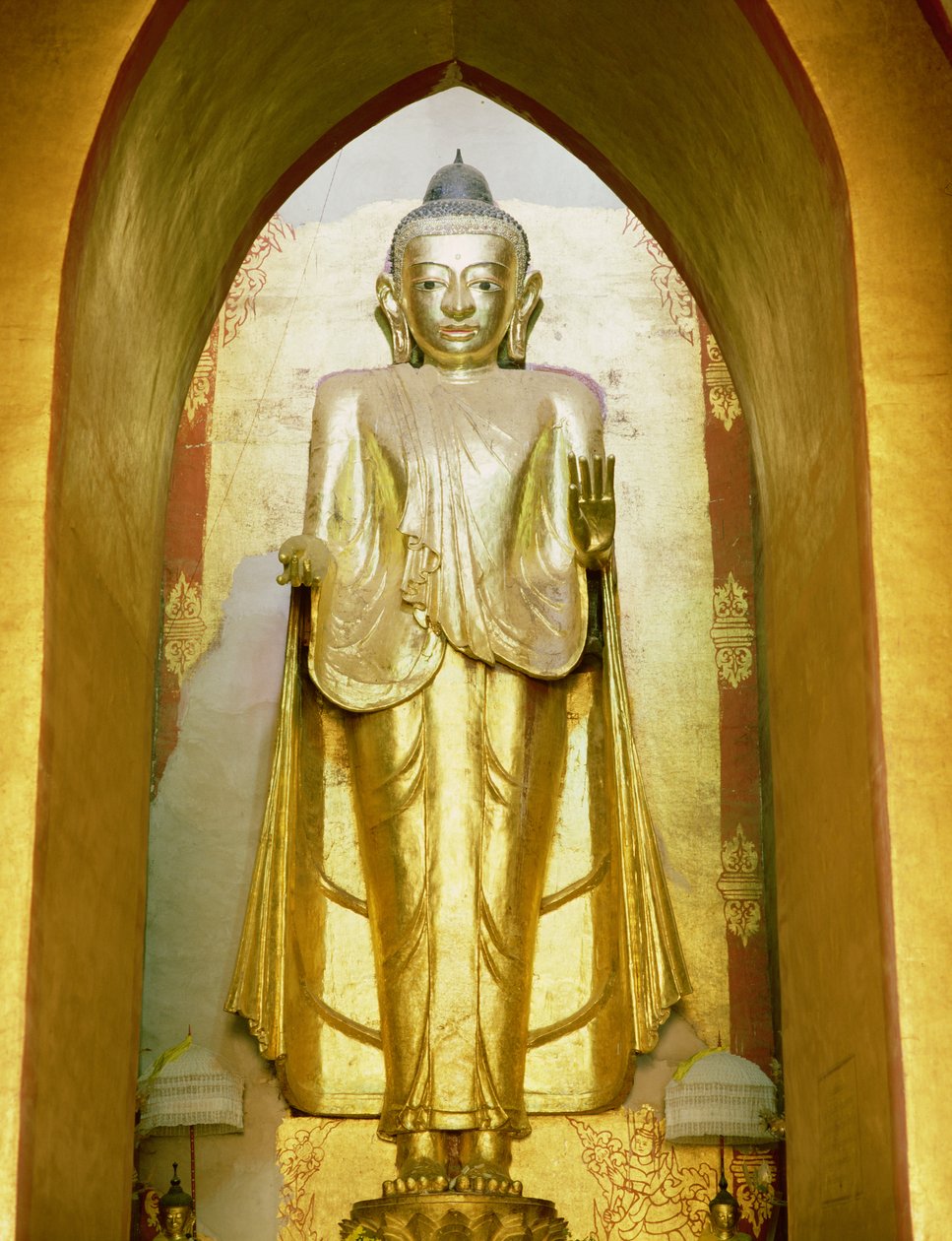 बुद्ध (स्वर्ण) द्वारा बर्मी स्कूल