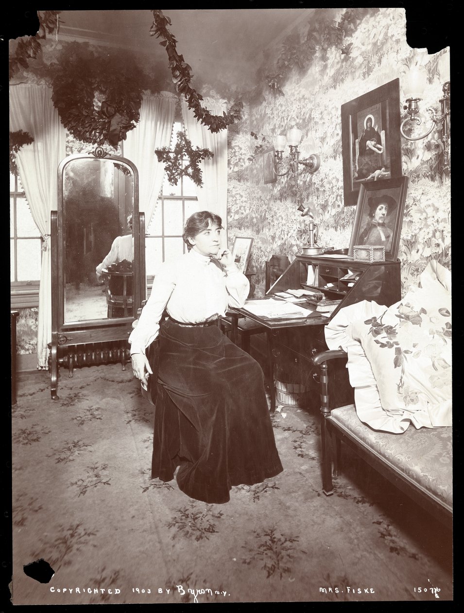 Minnie Maddern Fiske का पोर्ट्रेट, 1903 (सिल्वर जिलेटिन प्रिंट) द्वारा बायरन कंपनी