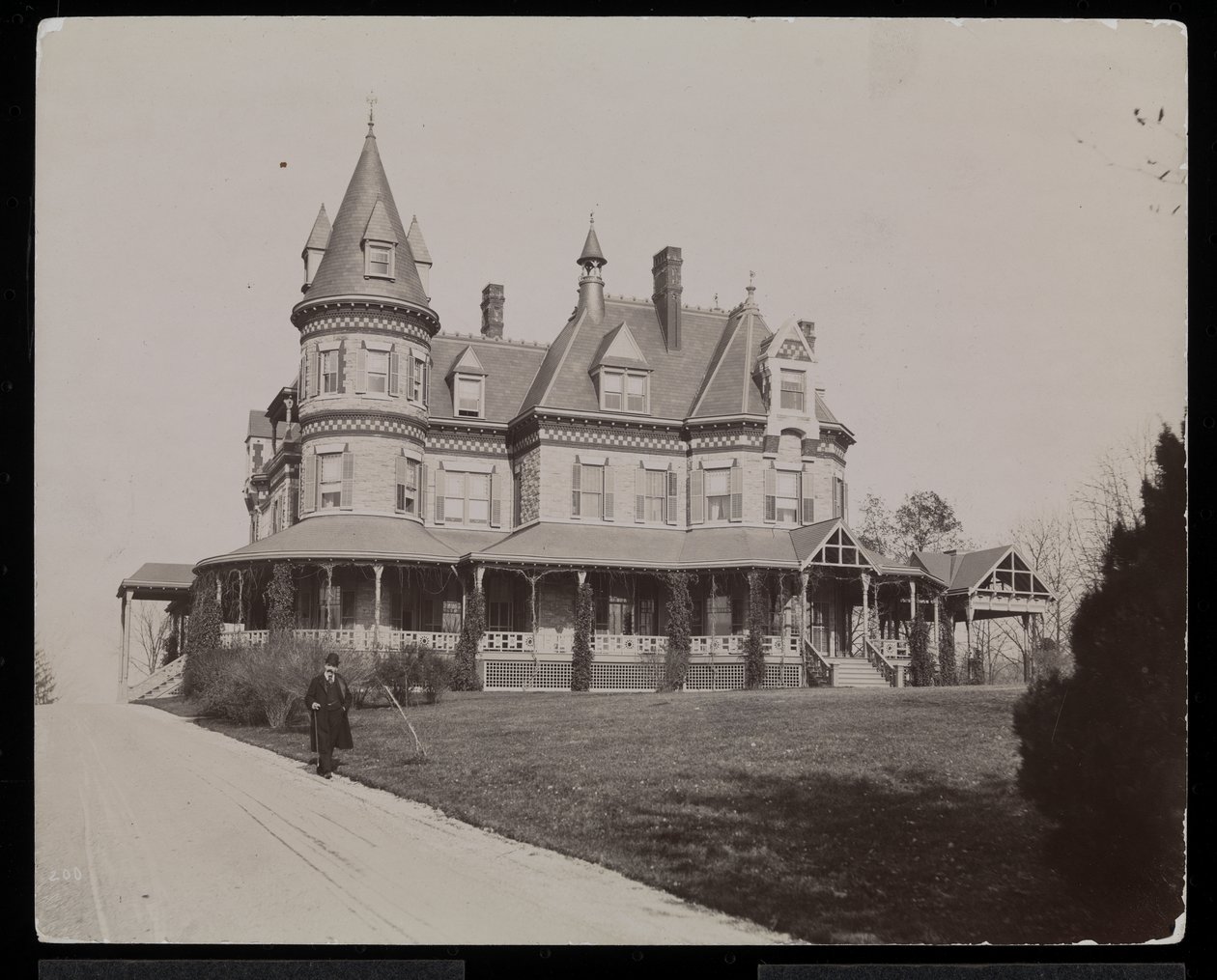 राइनक्लिफ़ या राइनबेक, 1893-94 में एडविन गोल्ड निवास द्वारा बायरन कंपनी