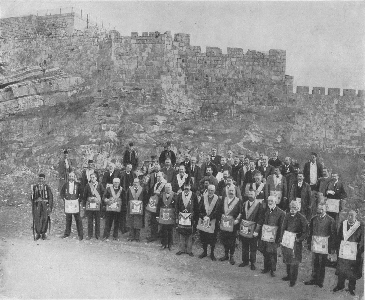 जेरूसलम में अंग्रेजी फ्रीमेसन, 1898 द्वारा सीएन टैड्रोस