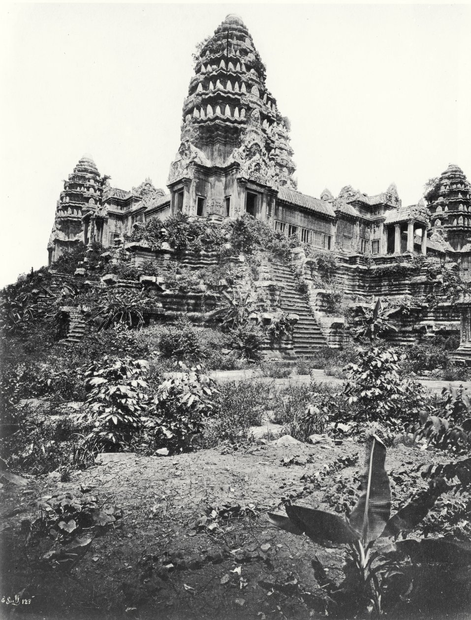 अंगकोर वाट का मंदिर, c.1150 पूरा द्वारा कंबोडियन स्कूल