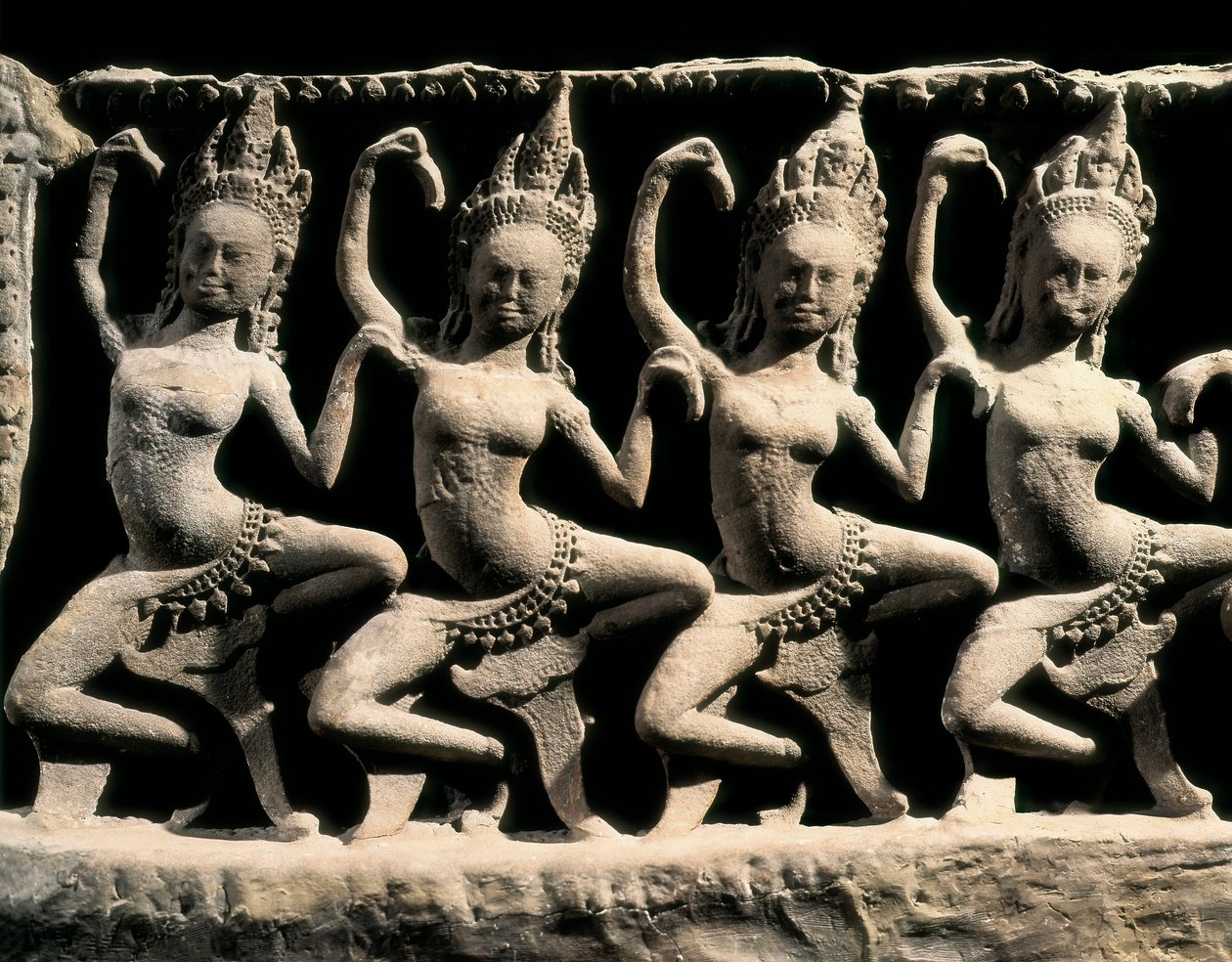 हिंदू पौराणिक कथाओं: अप्सराएं, बहुत ही युवा और सुंदर जीव जो इंद्र के दरबार में नृत्य करते थे द्वारा कम्बोडियन