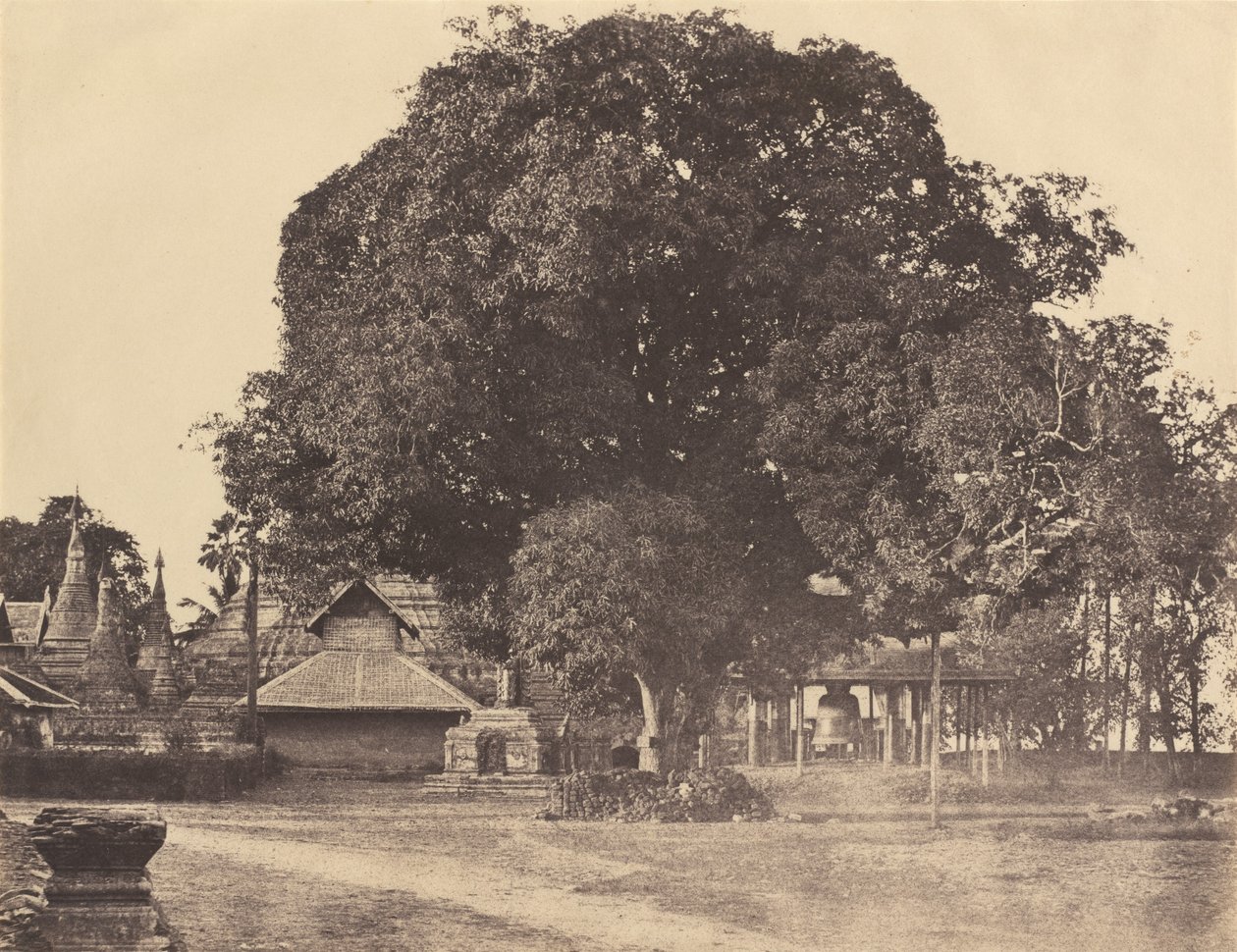 रंगून: श्वे डैगन पैगोडा की महान बेल, नवंबर 1855। द्वारा कैप्टन लिनिअस ट्रिपे