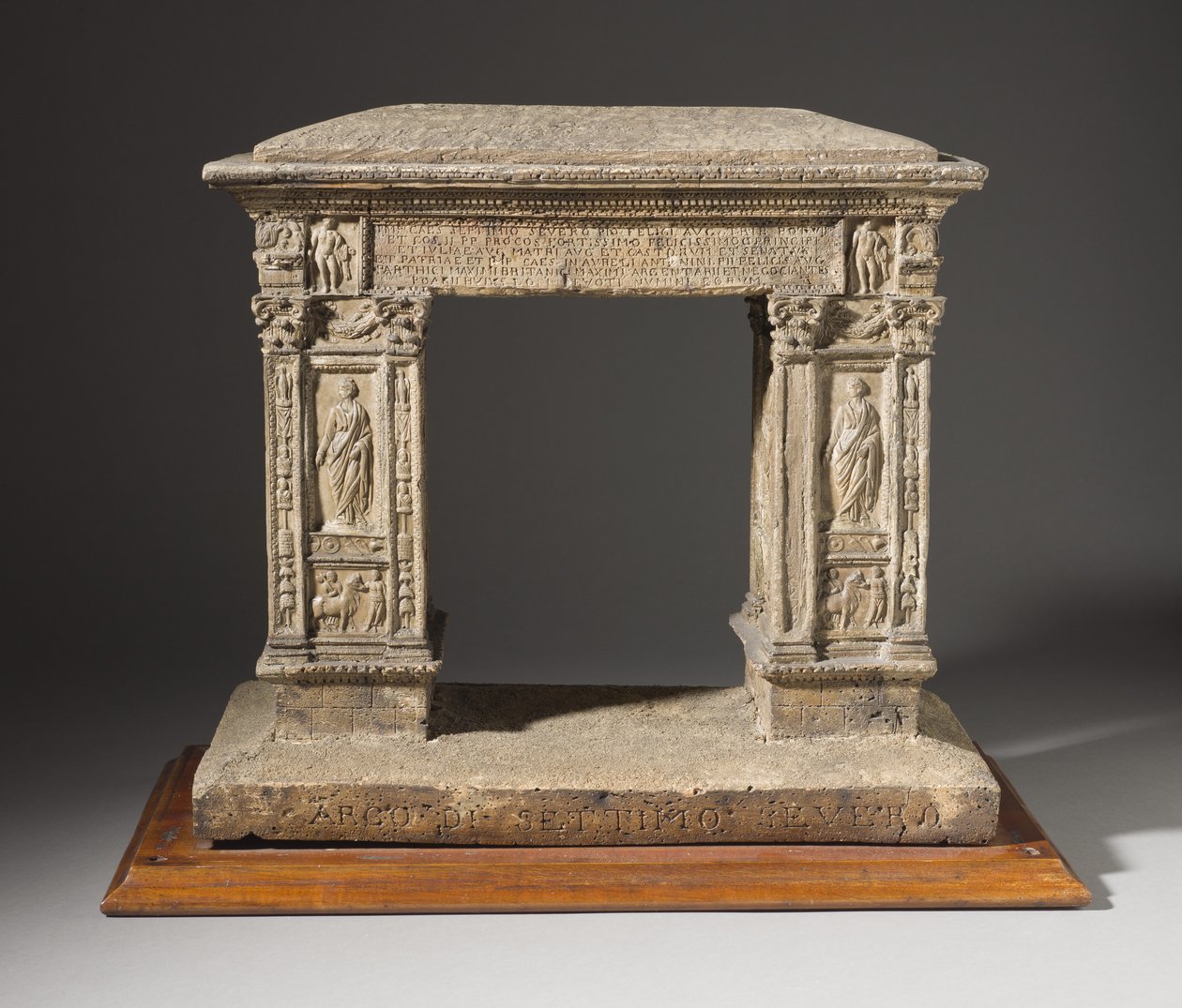 अर्जेण्टीआरी का मॉडल, c.1792-95 (कॉर्क, टिंटेड प्लास्टर, और रेत) द्वारा कार्ल मई