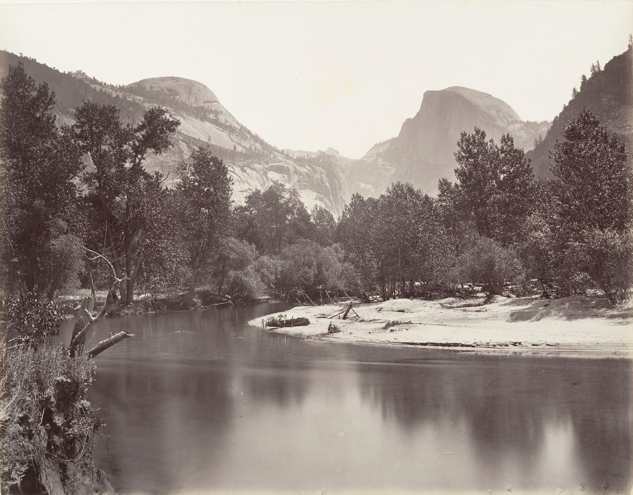 उत्तर और दक्षिण डोम, योसेमाइट, सीए। 1872, मुद्रित सीए। 1876. द्वारा कार्लटन ई. वॉटकिंस।