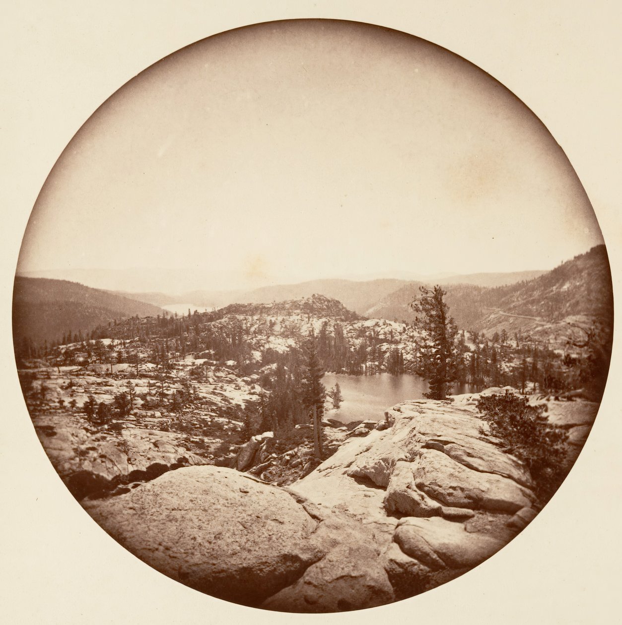 [योसेमाइट नेशनल पार्क, कैलिफ़ोर्निया], सीए। 1878. द्वारा कार्लटन एम्मन्स वॉटकिंस