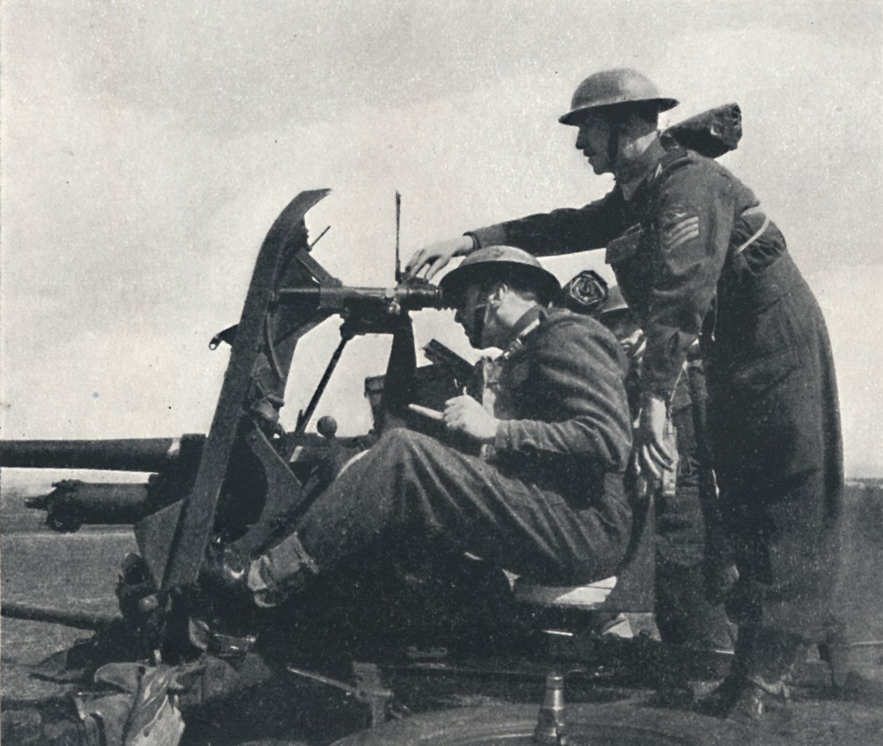 एंटी टैंक, 1941 द्वारा सेसिल बीटन