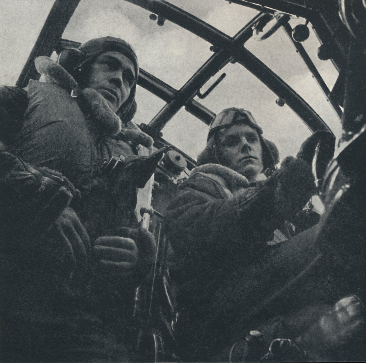 नियंत्रण में, 1941 द्वारा सेसिल बीटन
