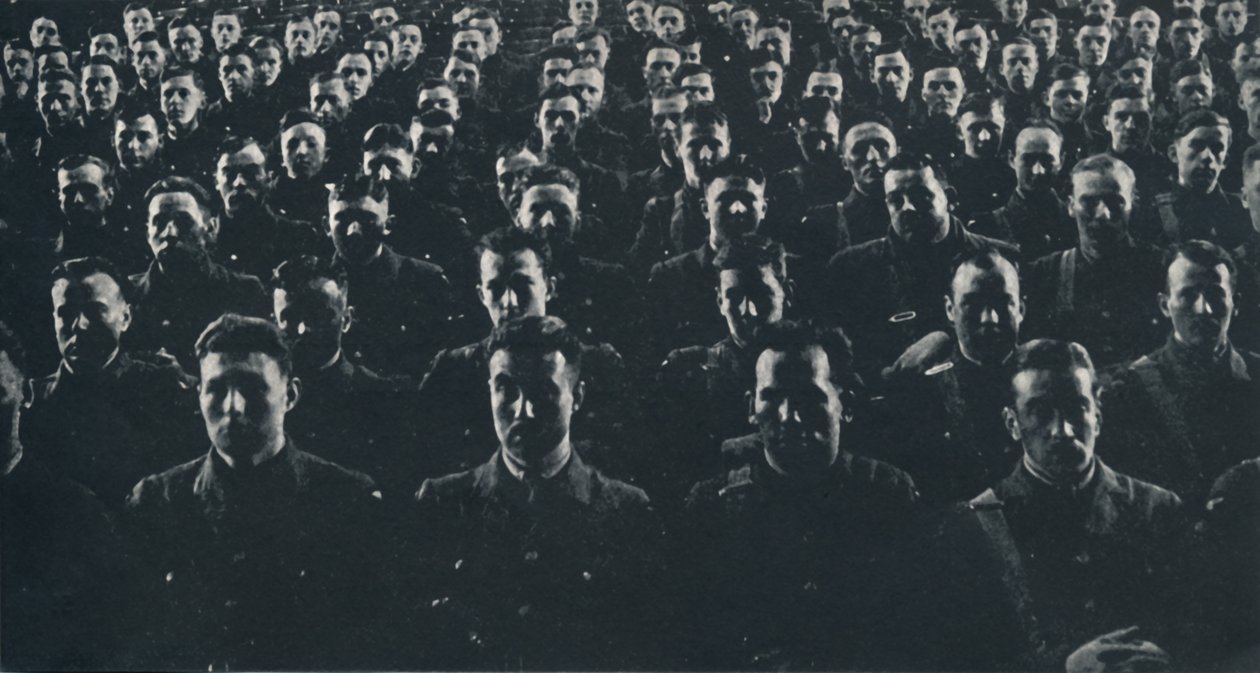 चौकस दर्शक, 1941 द्वारा सेसिल बीटन
