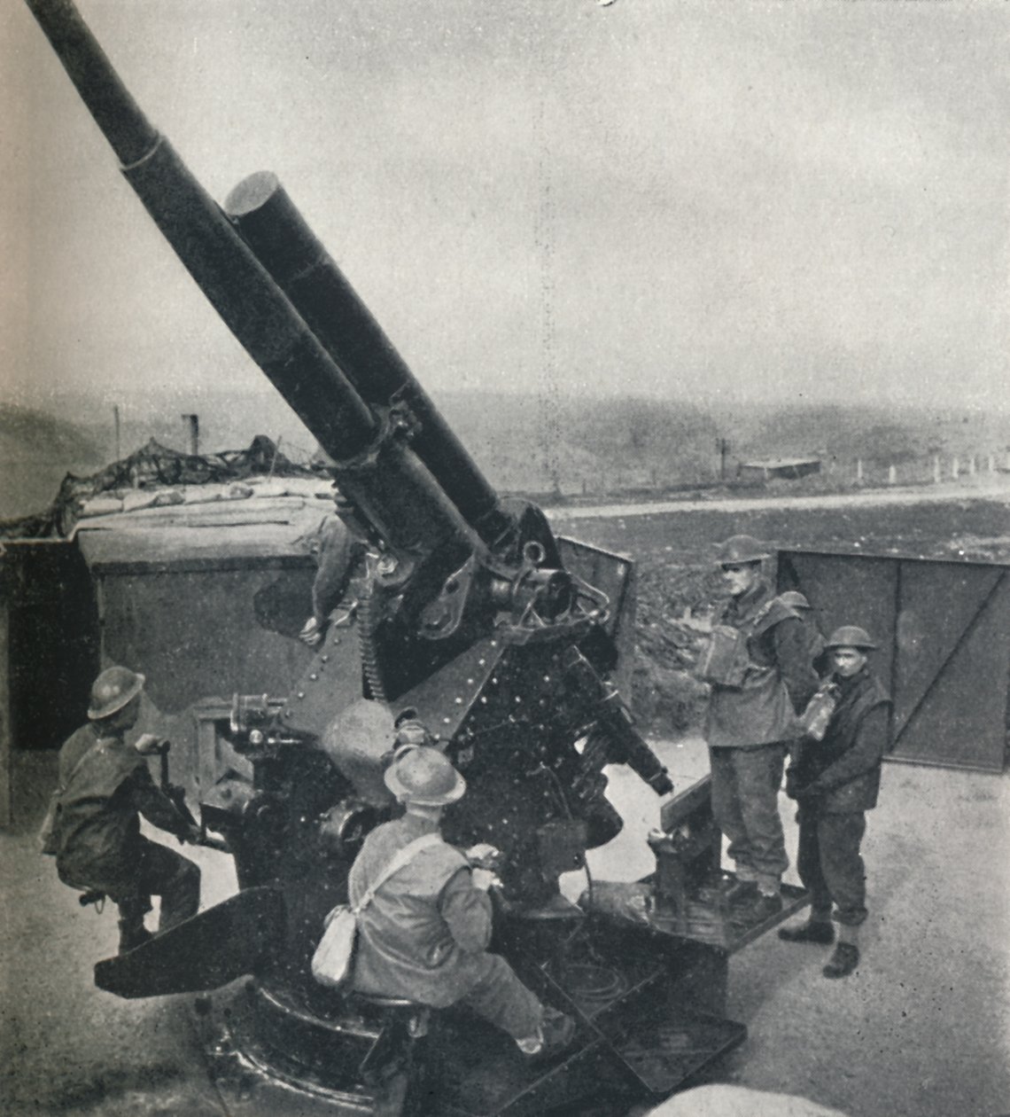 तटीय रक्षा, 1941 द्वारा सेसिल बीटन