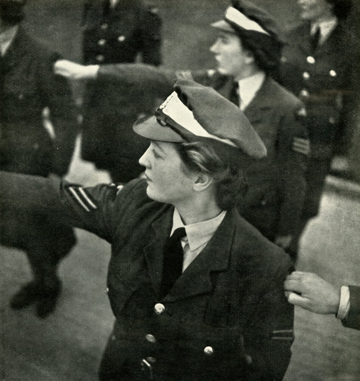 कॉर्पोरल और कैडेट, c1943। द्वारा सेसिल बीटन