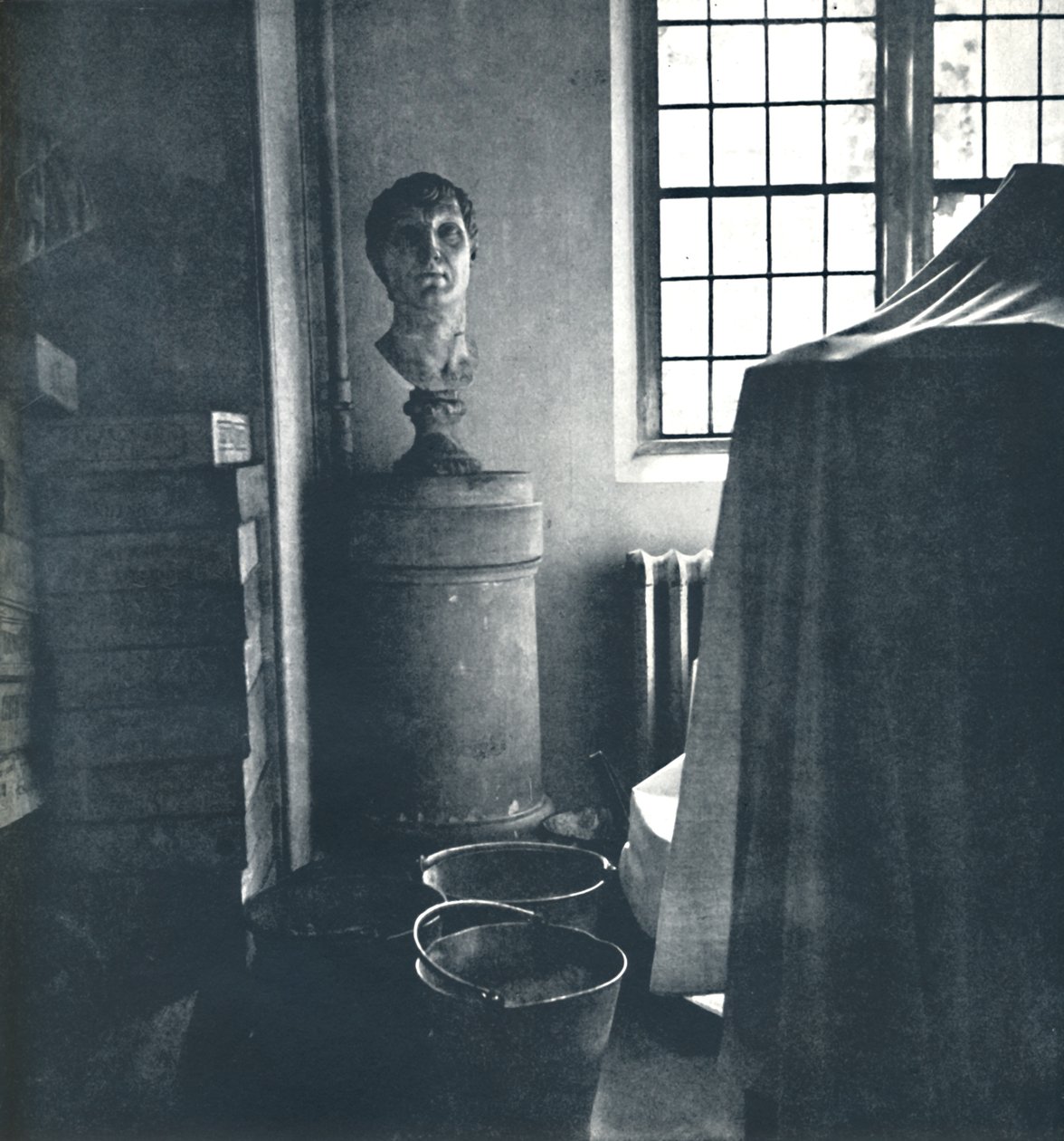 राजवंश पारित, 1941 द्वारा सेसिल बीटन