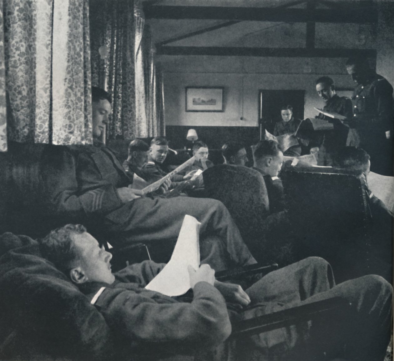 गंभीर मनोरंजन, 1941 द्वारा सेसिल बीटन