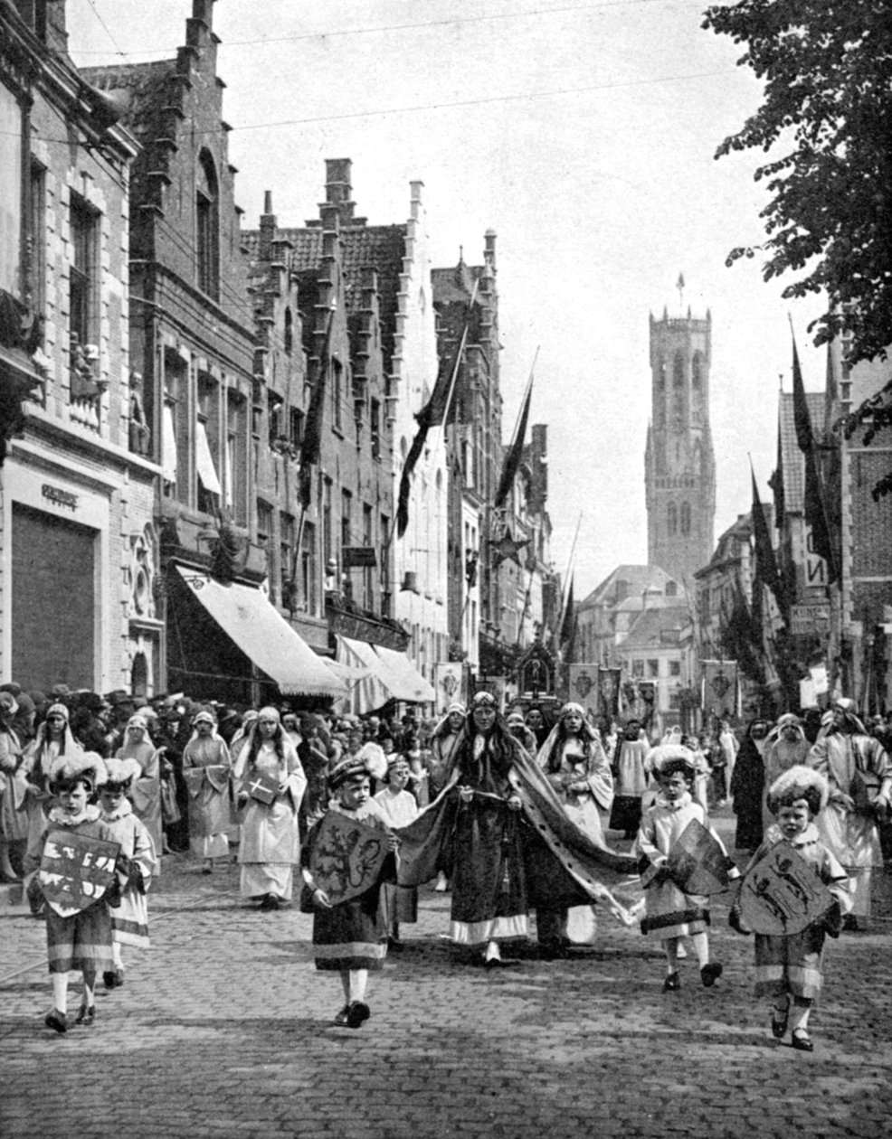 1936 में बेल्जियम, ब्रुग्स के पवित्र रक्त का त्योहार द्वारा चार्ल्स ई। ब्राउन