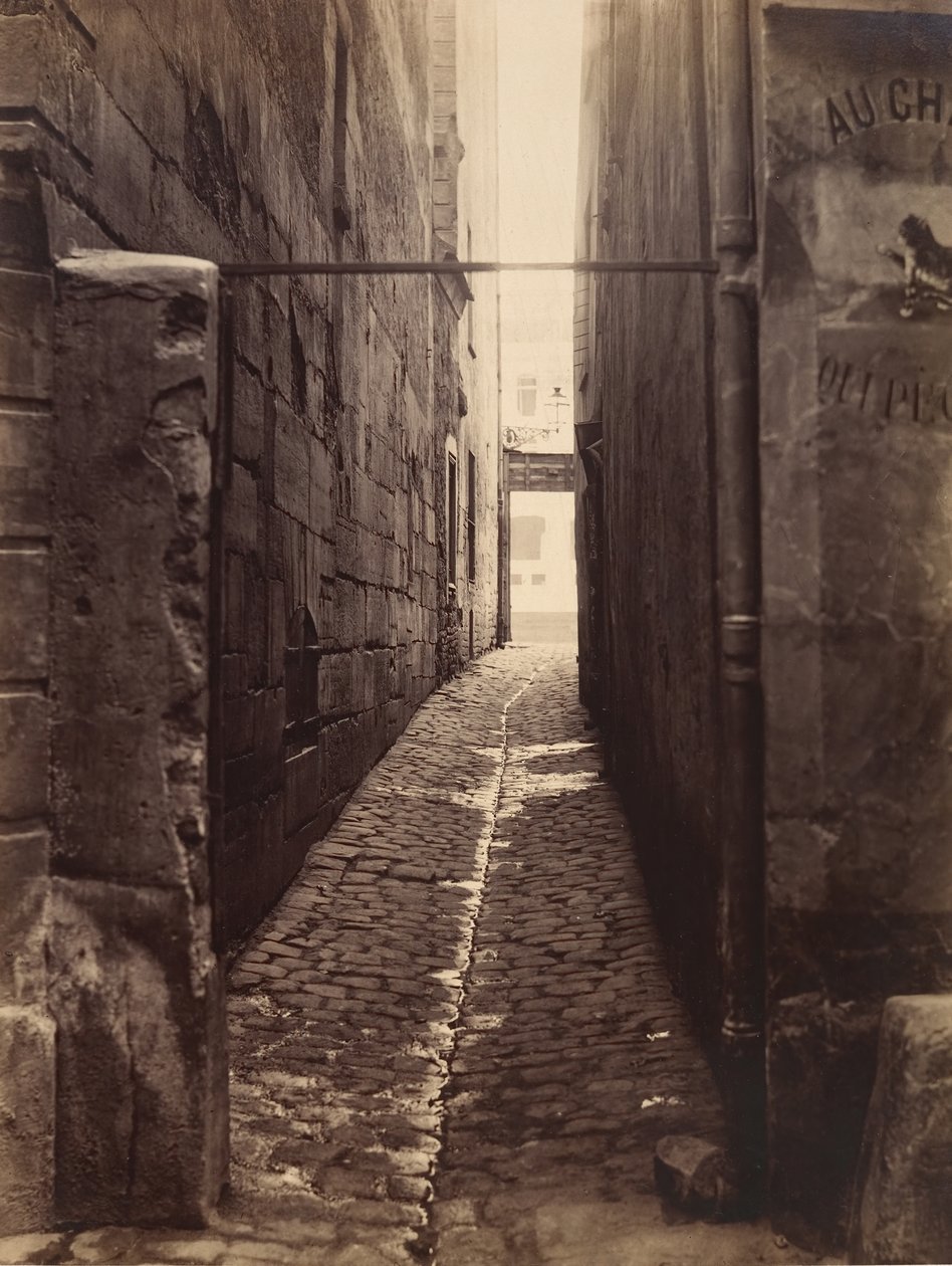 Rue du Chat-qui-Pêche, Rue de la Huchette से, ca. 1868. द्वारा चार्ल्स मारविल