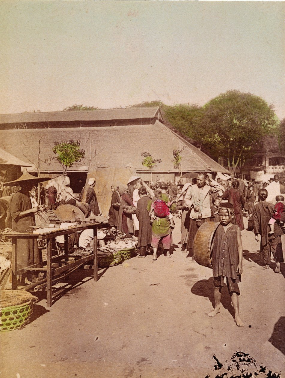 टोनकिन में एक बाजार, c.1899-1900 (रंगीन फोटो) द्वारा चीनी स्कूल