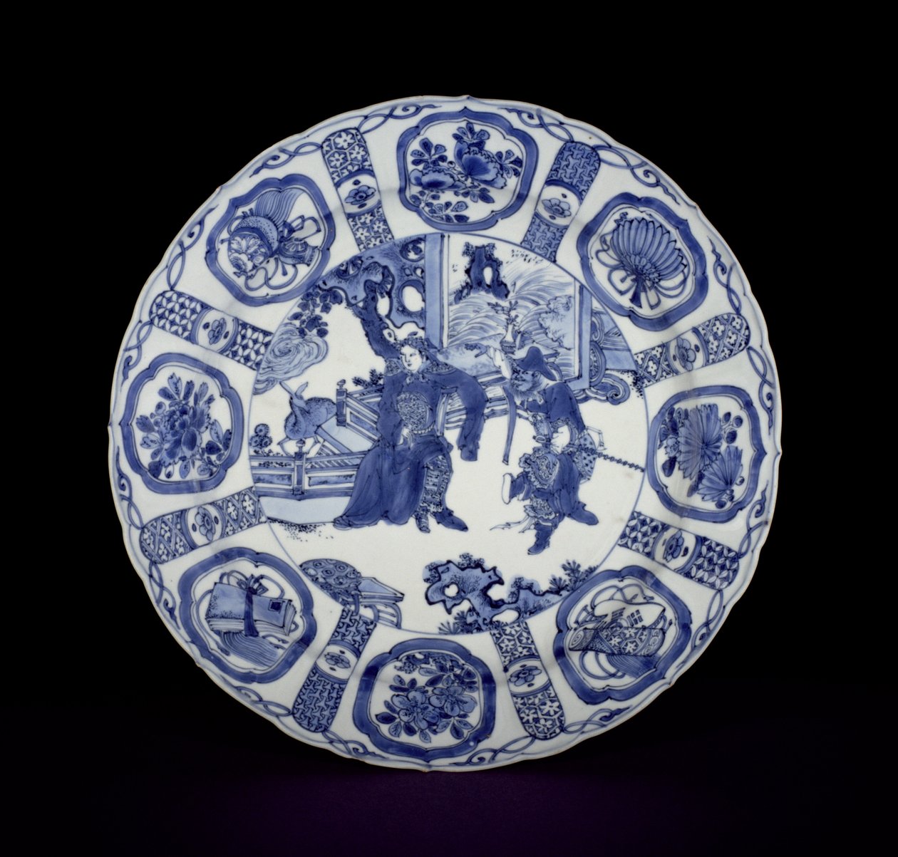 योद्धाओं, वानली, 1590-1610 (चीनी मिट्टी के बरतन) के साथ चित्रित नीली और सफेद क्राक डिश द्वारा चीनी स्कूल