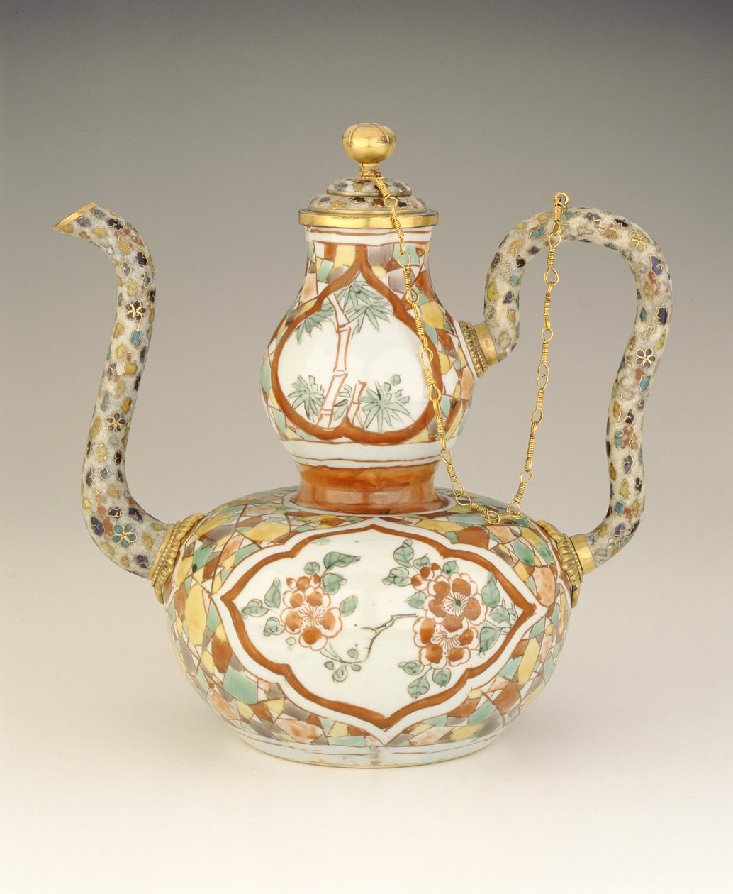 एवर, लेट मिंग राजवंश, तियानकी अवधि, 1621-27 (चीनी मिट्टी के बरतन और क्लोइज़न एनामेल) द्वारा चीनी स्कूल